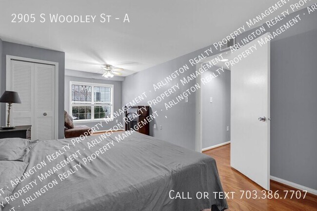 Building Photo - 2905 S Woodley St
