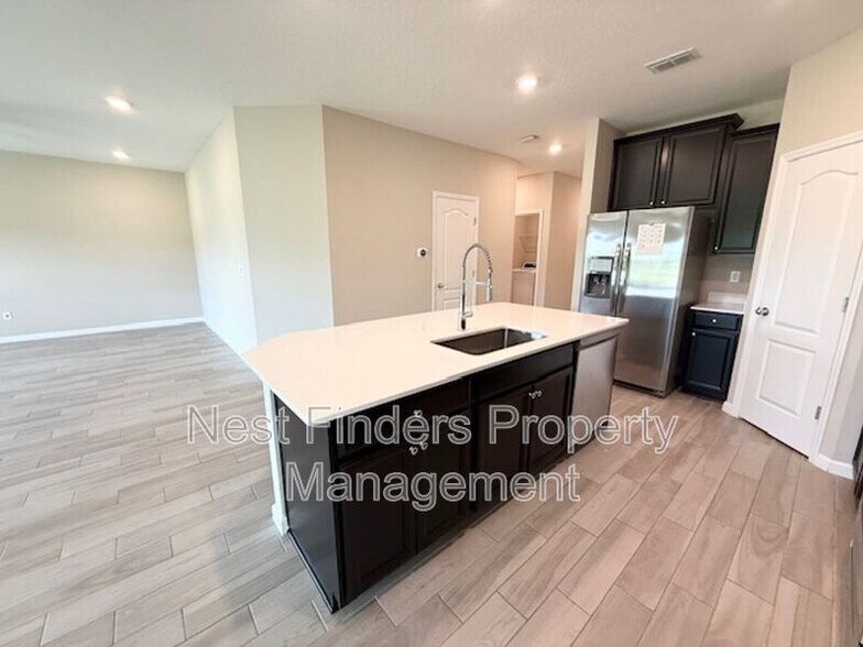 Building Photo - 10169 Powell Creek Ct