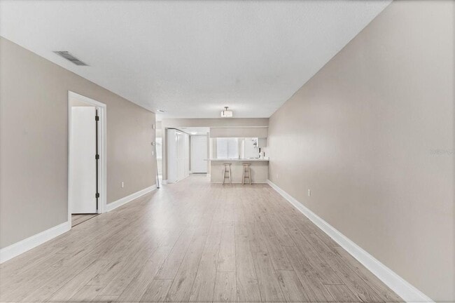 Building Photo - 7866 Eagle Creek Dr