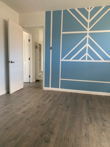 Building Photo - 221 N Rio Grande Ave