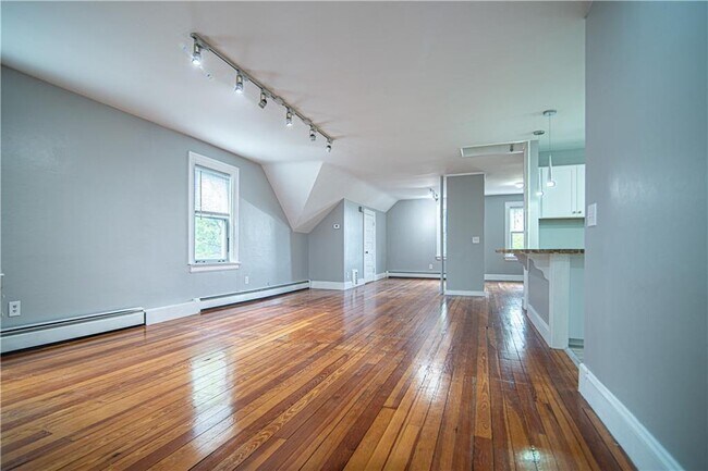 Building Photo - 80-80 Forest St