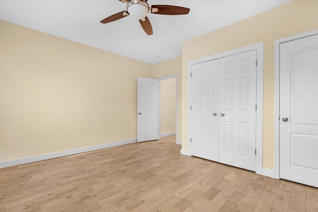 Building Photo - 212 E Chase St