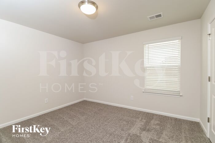 Building Photo - 618 Goldburn Wy