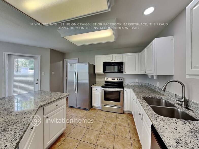 Building Photo - 308 Leanne Dr