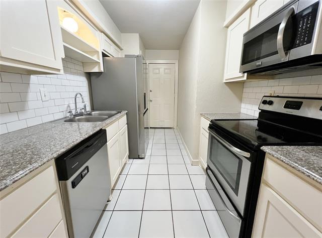 Building Photo - 725 Cain Dr
