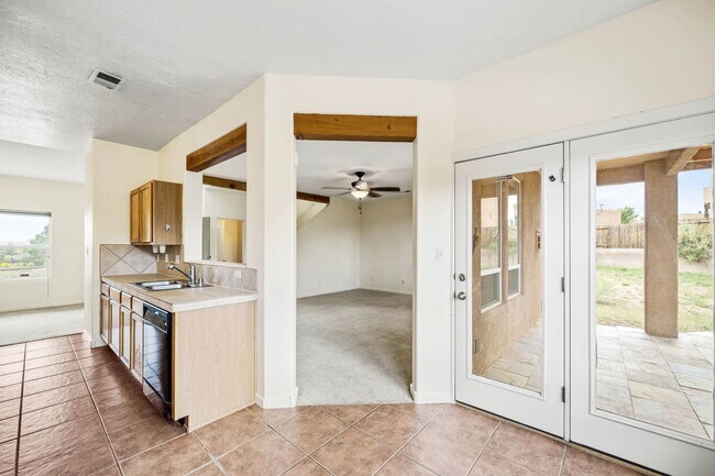 Building Photo - Spacious Two-Story Retreat