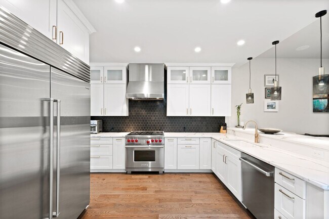 Building Photo - Luxury 4BD, 6BA Cherry Creek Home with 4 Outdoor Spaces