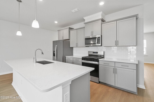 Building Photo - 1478 Hasse Ave