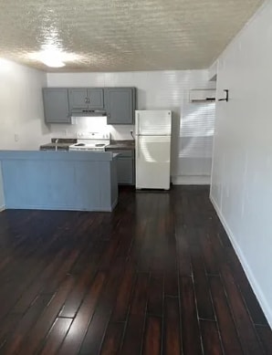 Building Photo - 712 Old Roane St