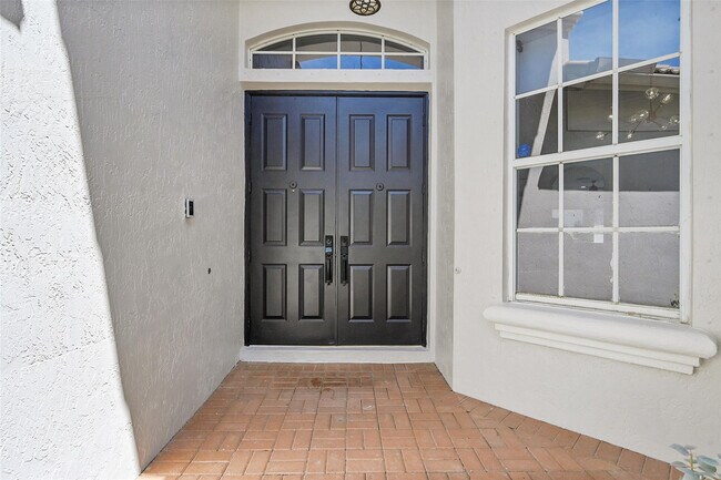Building Photo - 11163 NW 69th Pl