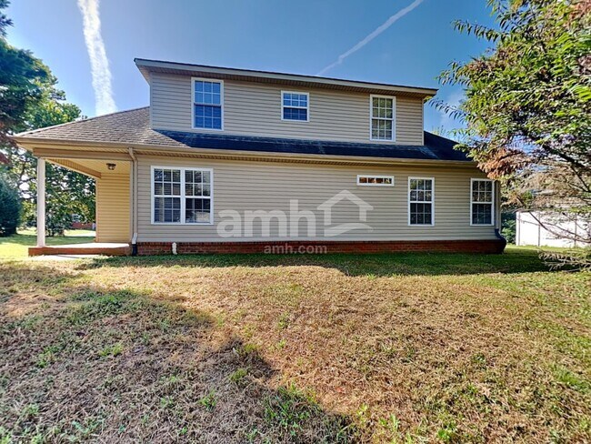 Building Photo - 1628 Antebellum Dr