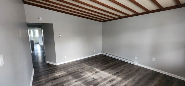 Building Photo - Newly Renovated 1-bedroom, 1-bathroom apartment on Northampton Street in Kingston is now available!