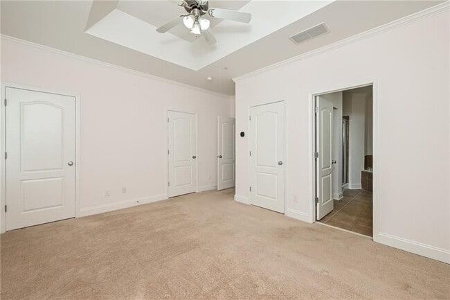 Building Photo - 1915 Sterling Oaks Cir NE