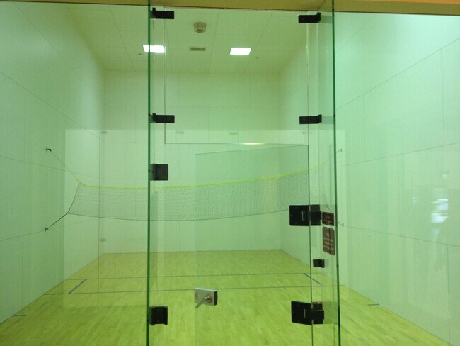 Building Photo - TUSCANY GUARD GATED COMMUNITY. LOTS OF UPGRADES AND HOA AMENITIES