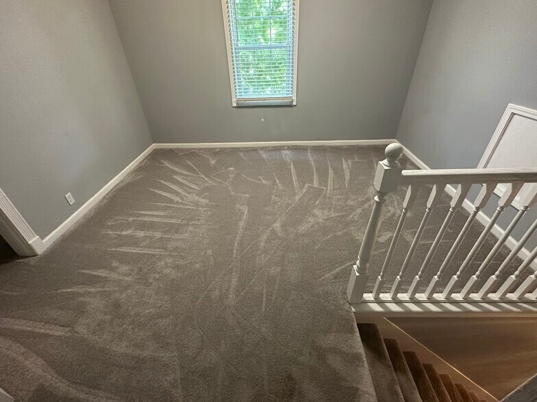 Building Photo - 1592 E 236th St