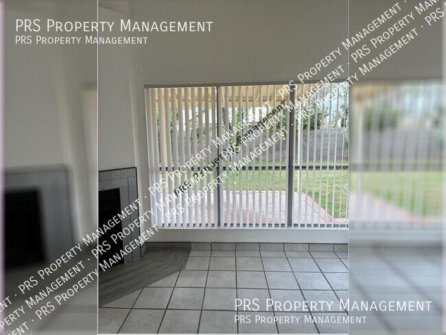 Building Photo - 1524 N Apache Dr