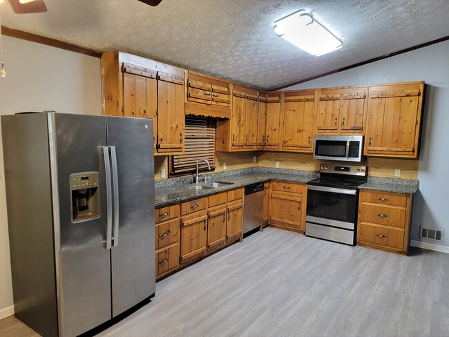 Newer Stainless Steel Appliances - 255 Rocky Ridge Dr