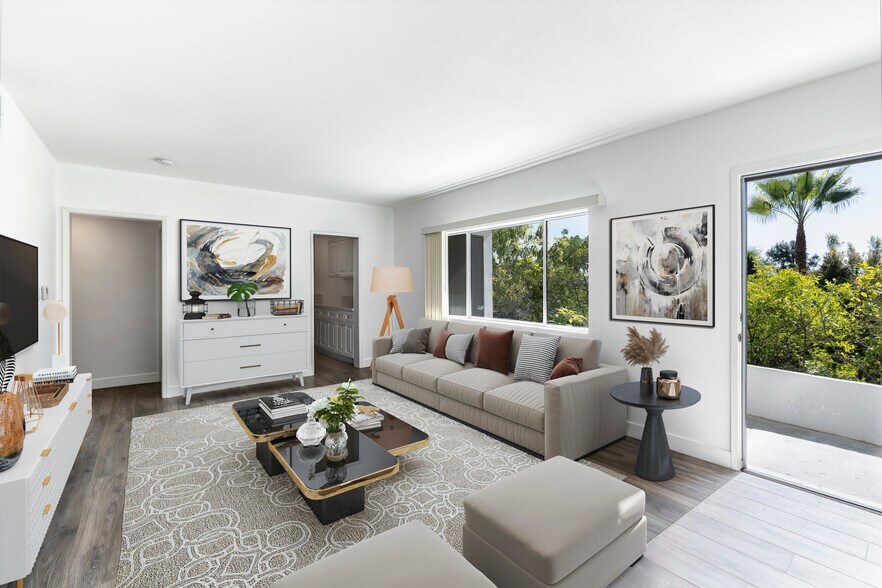 virtual living room - 1724 1/2 Rotary Dr