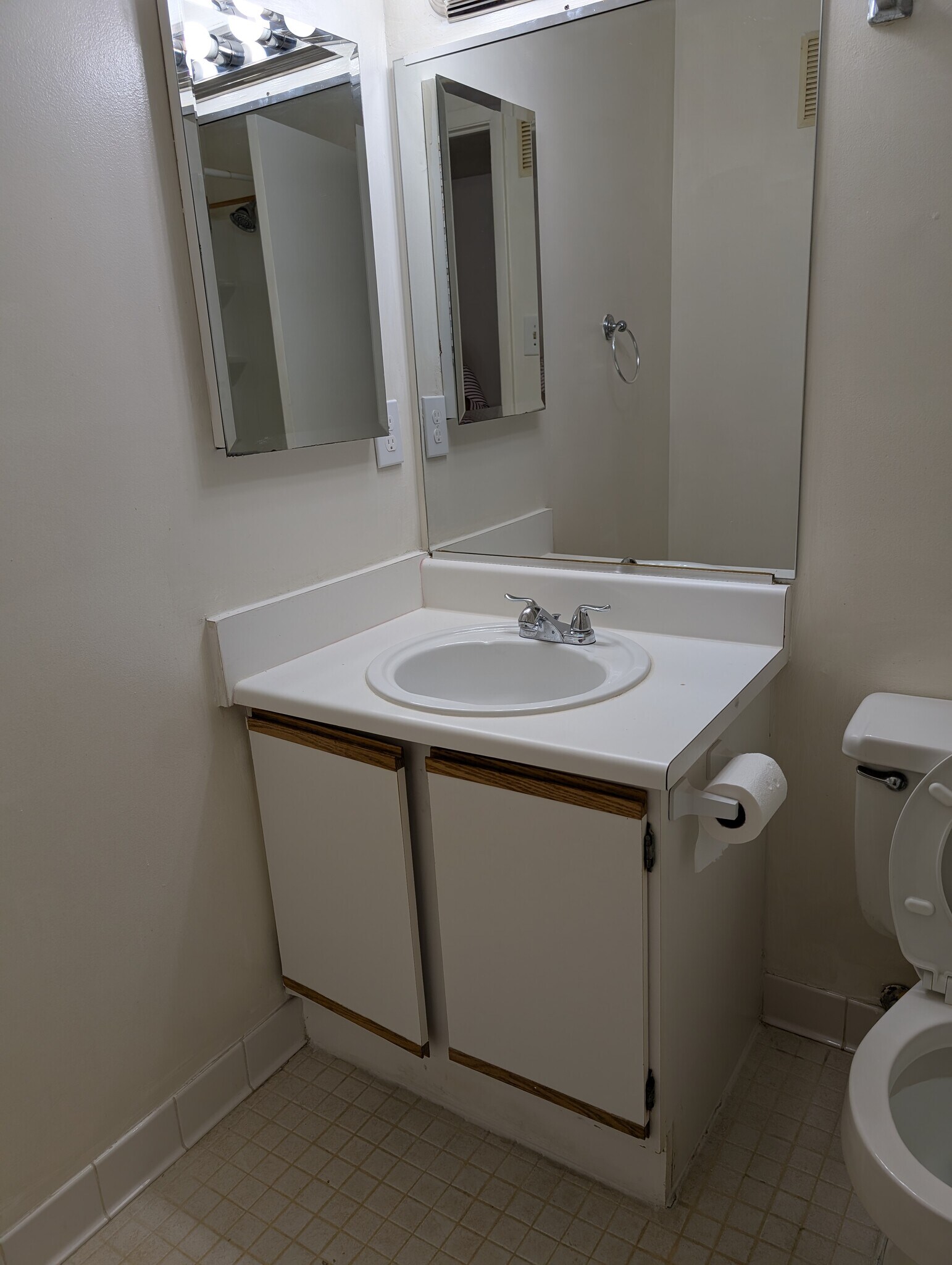 Building Photo - 4410 Groombridge Way