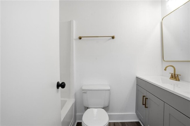 Building Photo - 858 Ohara Dr