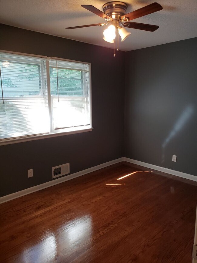 Building Photo - Beautiful Single Family House for Rent