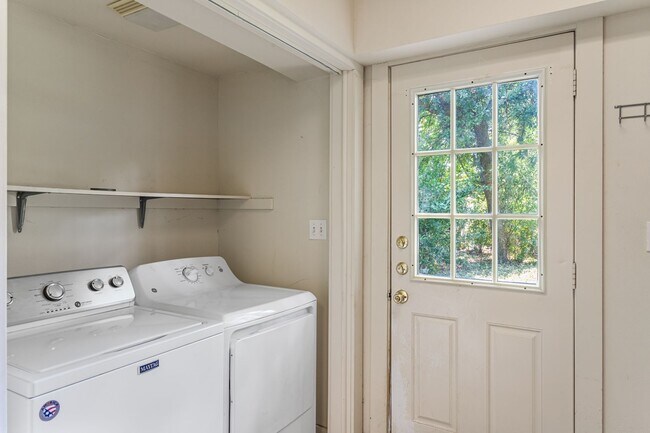 Building Photo - Fort Worth Gem Just Two Doors from TCU