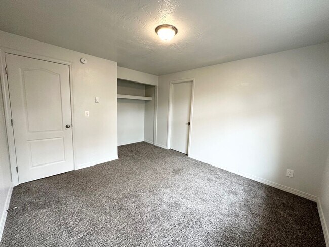 Building Photo - 207 N Indiana Ave