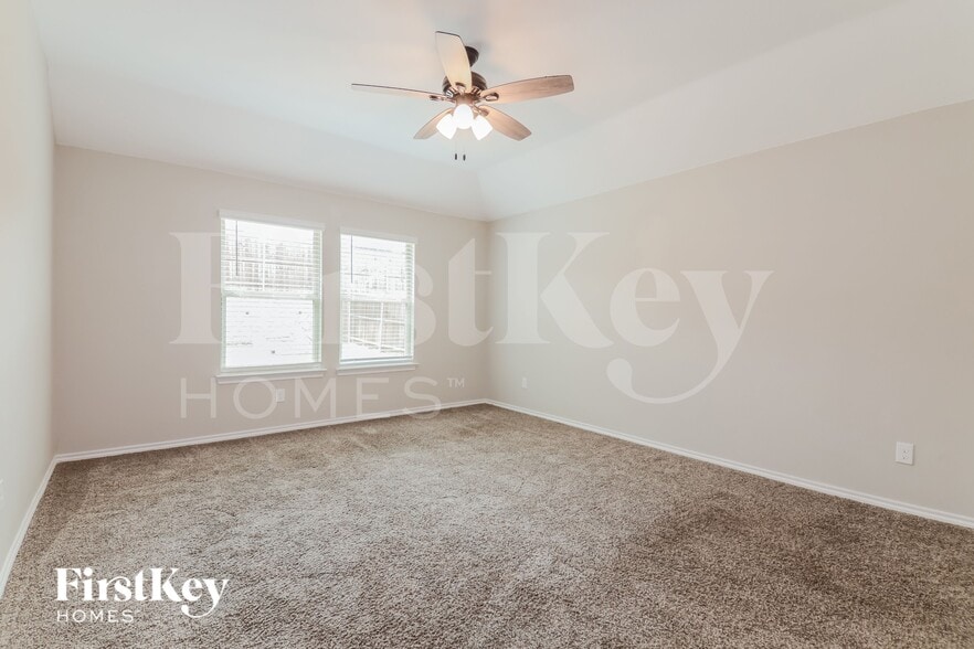 Building Photo - 3370 Everly Dr