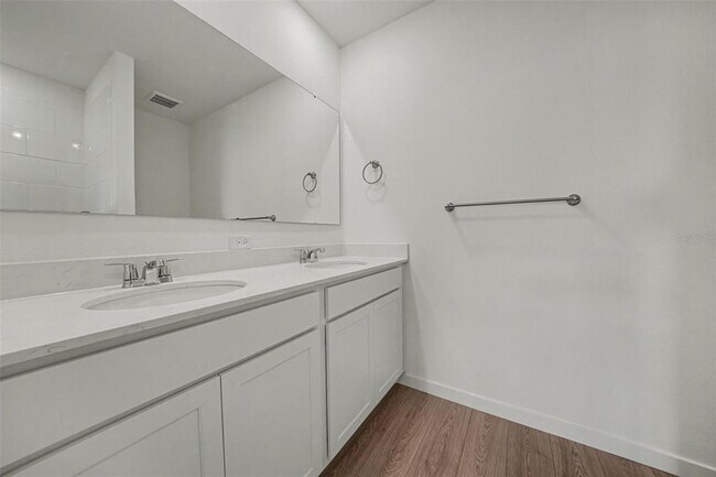 Building Photo - 3408 Spineywood Dr