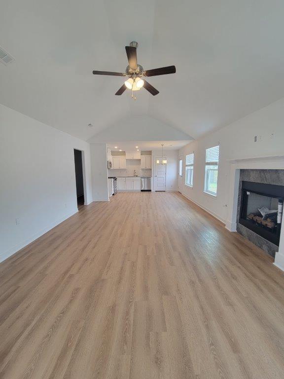 Building Photo - 543 N Cresswell Dr