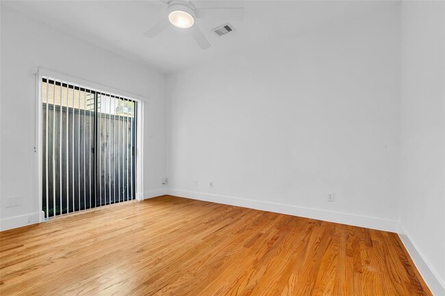 Building Photo - 4509B Eigel St