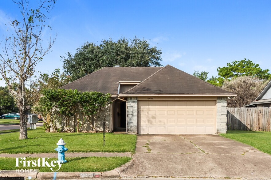 Primary Photo - 17026 Enchanted Cir E