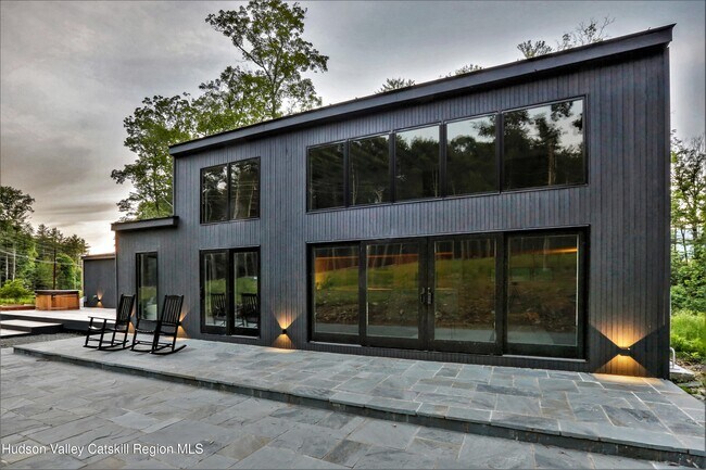 Building Photo - 106 Chestnut Hill Rd