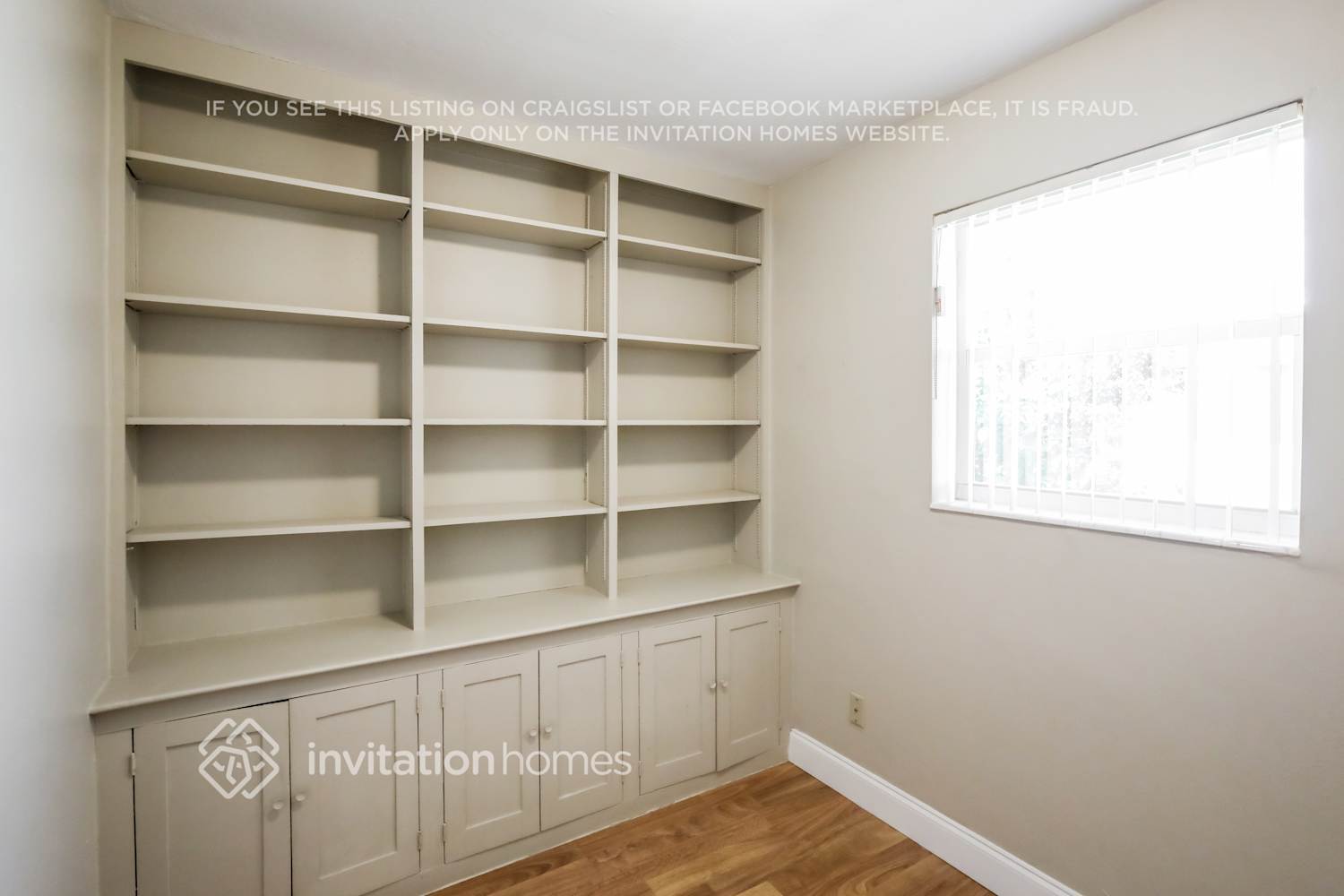 Building Photo - 8950 SW 53rd St