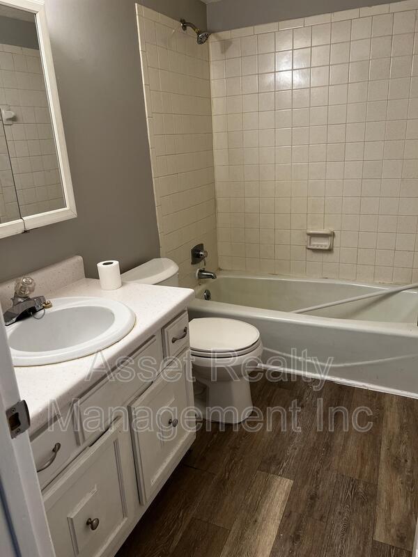 Building Photo - 5017 Inskip Rd