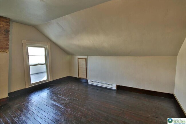 Building Photo - 68 W Center St