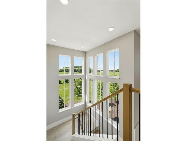 Building Photo - 6201 Gustavus Dr