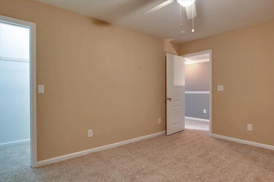 Building Photo - 756 Keyes Dr
