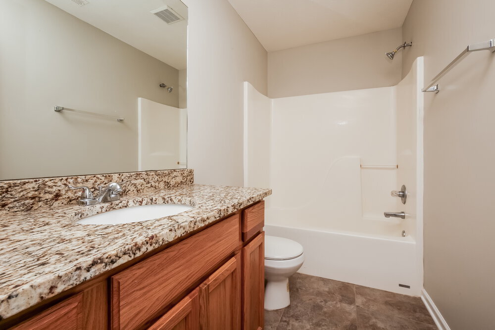Building Photo - 1440 Westview Dr