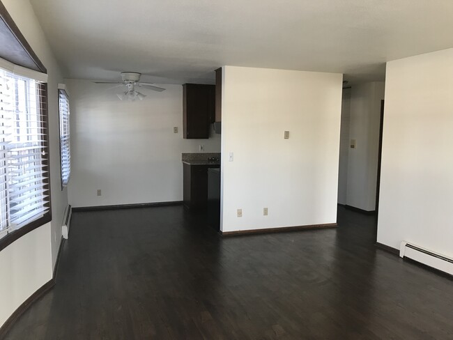 Building Photo - Villager Apartments