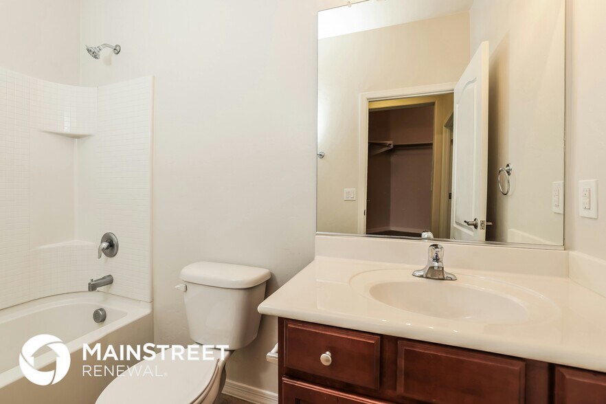 Building Photo - 8285 W Kittiwake Ln