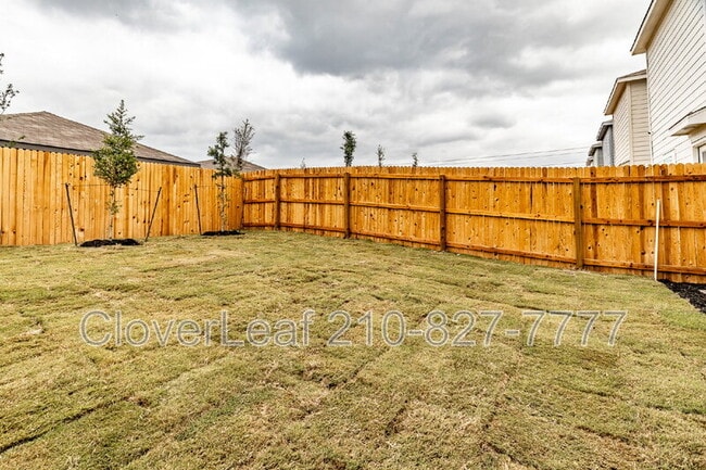 Building Photo - 8523 Loska Grn