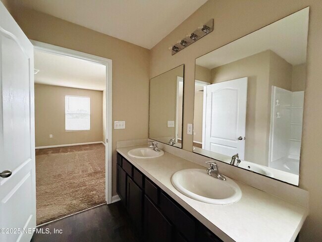 Building Photo - 3583 Sunfish Dr