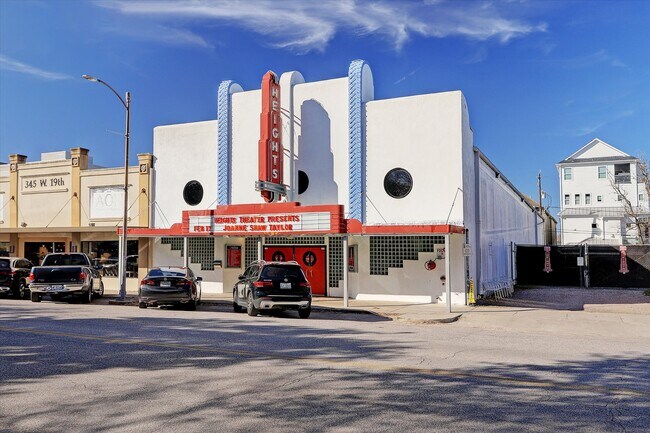 Building Photo - 111 E 18th St