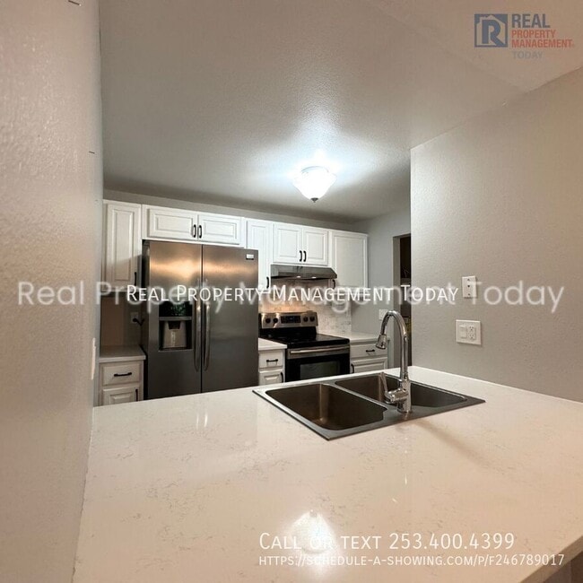 Building Photo - 533 S 323rd Pl