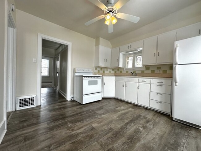 Building Photo - 2707 Forest Ave