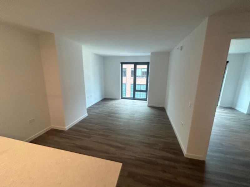 Building Photo - 1100 W Randolph St