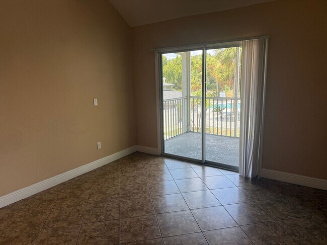 Building Photo - 3725 S Lake Orlando Pkwy