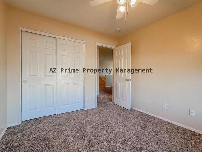 Building Photo - 24016 N Oasis Blvd
