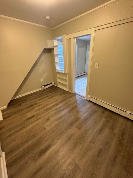 Building Photo - 222 S 10th St